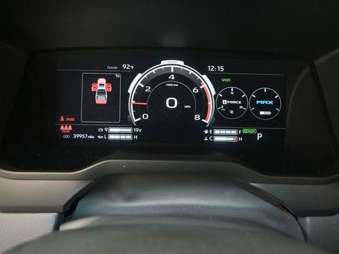 Used 2024 Toyota Tundra Limited AWD/4WD image 8