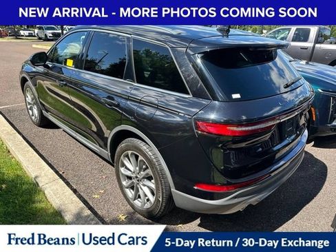Used 2022 Lincoln Corsair AWD w/ Premium Package image 3