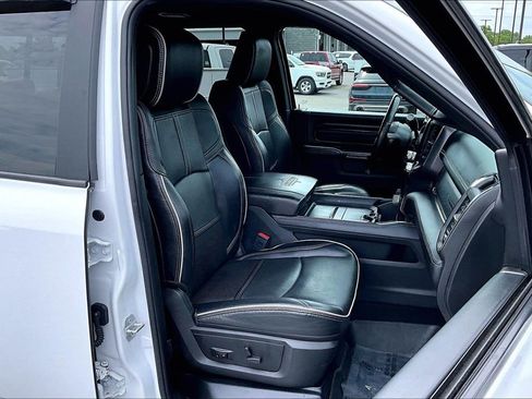 Used 2022 RAM 2500 Limited AWD/4WD image 31