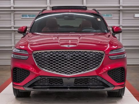 Certified 2023 Genesis GV70 3.5T Sport w/ Sport Prestige Package AWD/4WD image 4