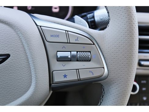 Used 2026 Genesis G70 2.5T Prestige image 18