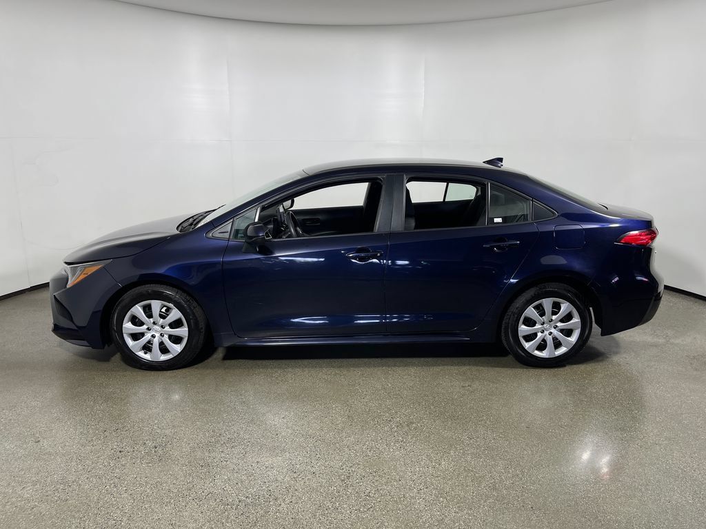 Used 2024 Toyota Corolla LE FWD image 6