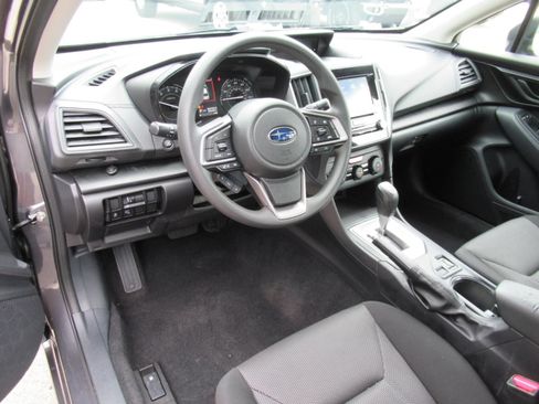 Used 2022 Subaru Impreza 2.0i Premium w/ Popular Package #2 AWD/4WD image 18