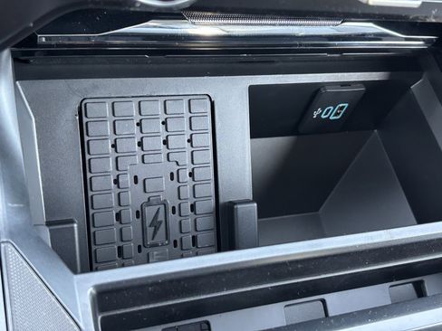 New 2026 Ford F350 Lariat w/ Black Appearance Package image 21