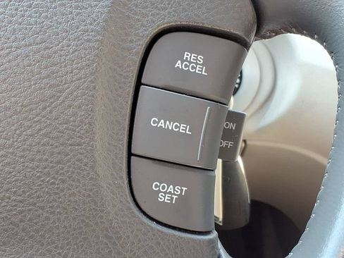Used 2006 Hyundai Azera Limited FWD image 20