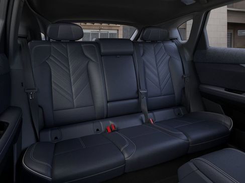 New 2026 Cadillac Optiq Luxury 2 image 17