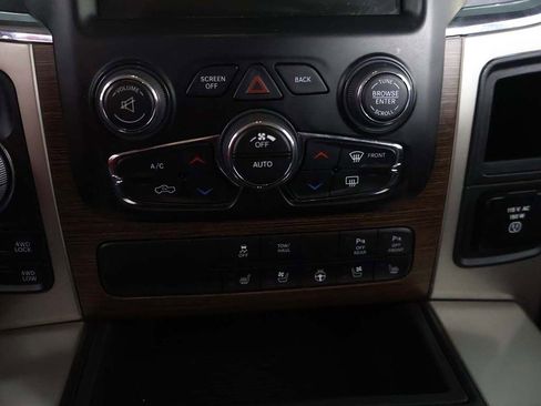 Used 2015 RAM 1500 Laramie w/ Convenience Group image 48