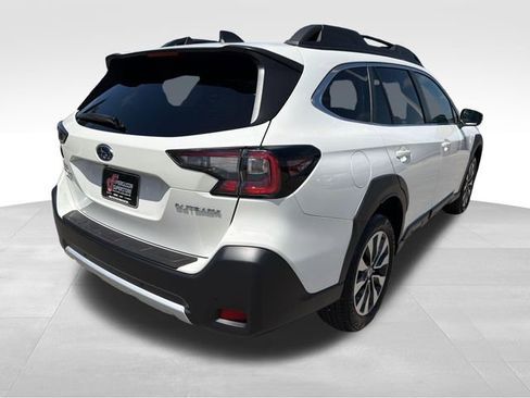Certified 2024 Subaru Outback Limited AWD/4WD image 7
