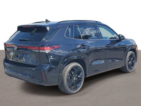 New 2026 Volkswagen Tiguan SE R-Line FWD image 4