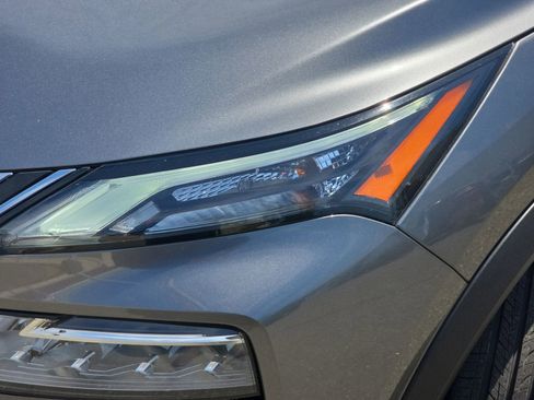 Used 2023 Nissan Rogue SV image 33