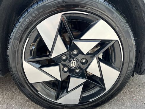 Used 2024 Hyundai Kona Limited FWD image 10