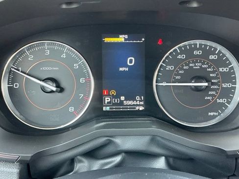 Used 2022 Subaru Crosstrek 2.5i Limited w/ Moonroof Package 2 AWD/4WD image 28