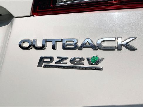 Used 2016 Subaru Outback 2.5i Limited image 7