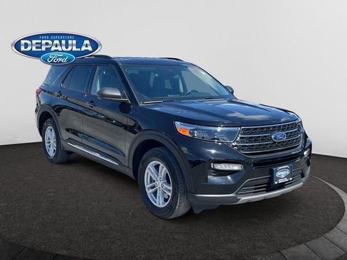 Used 2023 Ford Explorer XLT w/ Equipment Group 202A AWD/4WD image 9