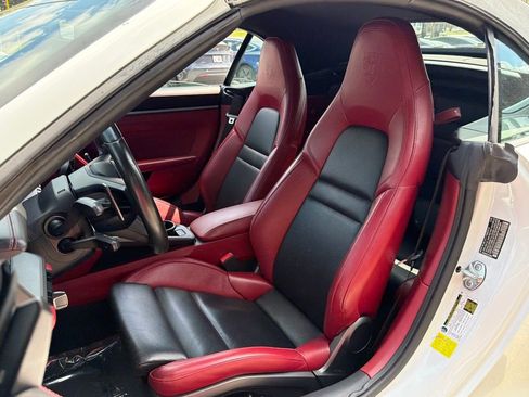 Used 2020 Porsche 911 Carrera S image 21