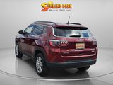 Used 2022 Jeep Compass Latitude image 3