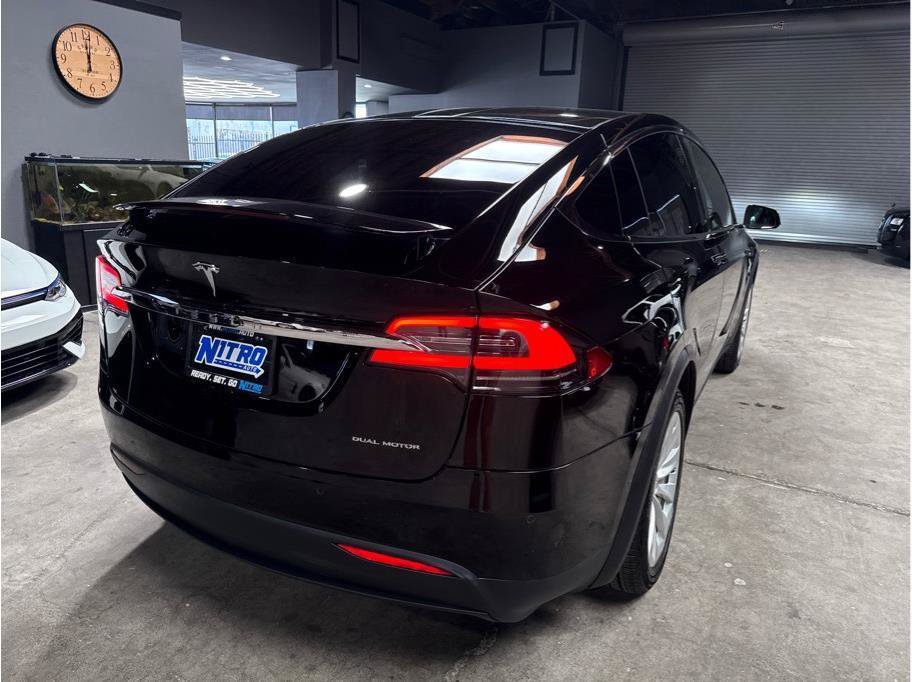 Used 2021 Tesla Model X Long Range AWD/4WD image 3