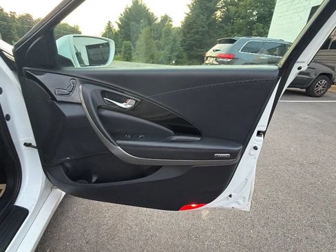 Used 2017 Hyundai Azera FWD image 57