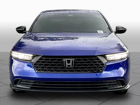 Used 2025 Honda Accord Sport image 7