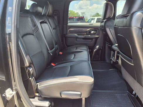 Used 2025 RAM 2500 Limited AWD/4WD image 22