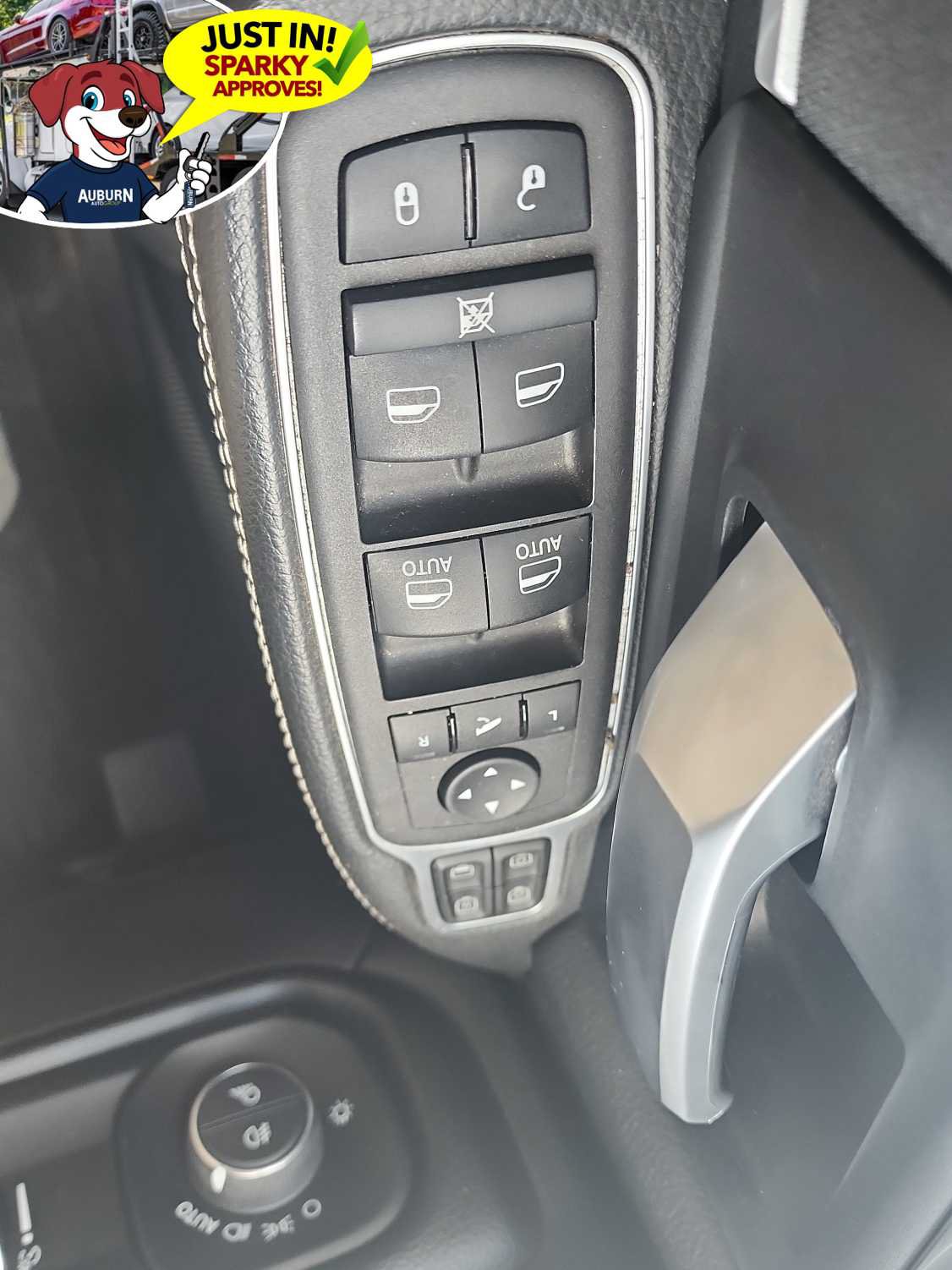 Used 2024 RAM 2500 Big Horn w/ Sport Appearance Package AWD/4WD image 6