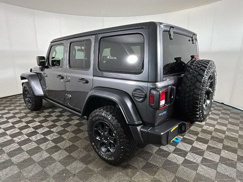 Used 2023 Jeep Wrangler Unlimited w/ Convenience Group AWD/4WD image 5