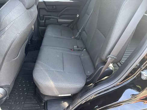 Used 2025 Toyota 4Runner SR5 AWD/4WD image 22