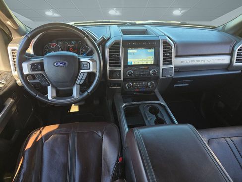 Used 2017 Ford F450 Platinum w/ Platinum Ultimate Package image 4