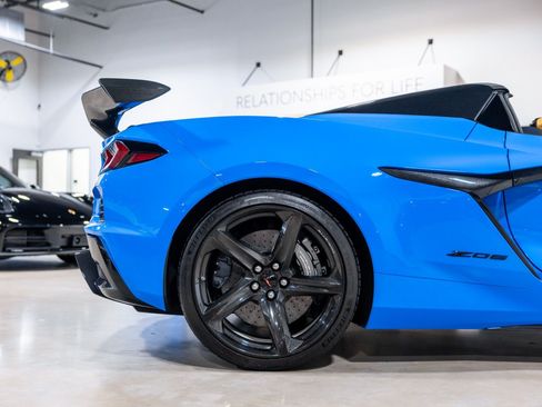 Used 2023 Chevrolet Corvette Z06 RWD image 26