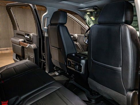 Used 2021 GMC Sierra 2500 Denali w/ Denali Black Diamond Edition image 22