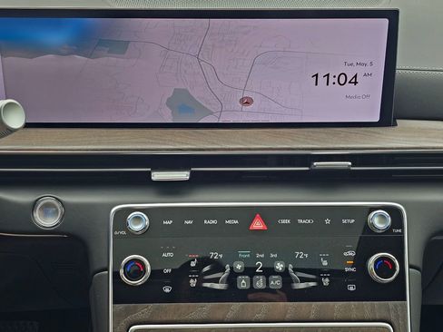 New 2026 Genesis GV80 2.5T Prestige AWD/4WD image 13