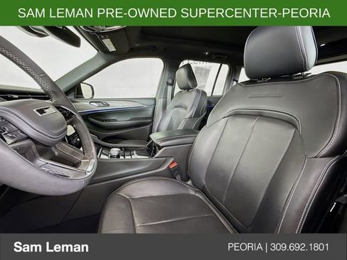 Used 2023 Jeep Grand Cherokee Overland image 22