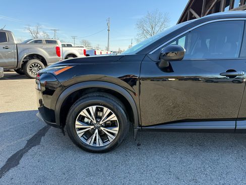 Used 2023 Nissan Rogue SV w/ SV Premium B Package image 38