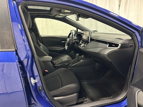 Used 2021 Toyota Corolla SE w/ SE Premium Package FWD image 57