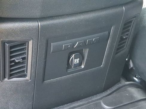 Used 2018 RAM 1500 Sport w/ Convenience Group AWD/4WD image 11