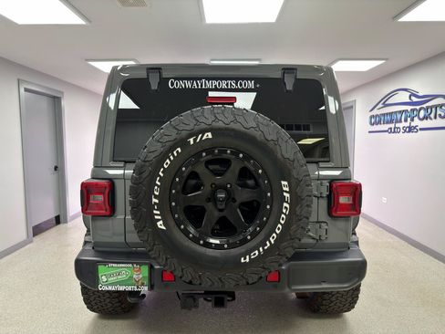 Used 2019 Jeep Wrangler Unlimited Sahara w/ Uconnect 4C Nav & Sound Group AWD/4WD image 7