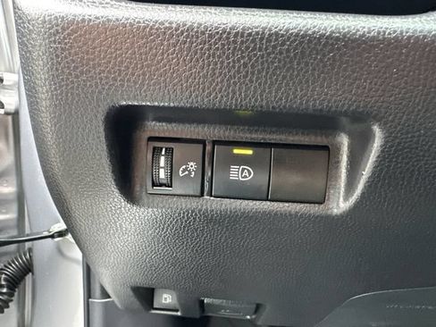 Certified 2025 Toyota RAV4 XLE AWD/4WD image 34