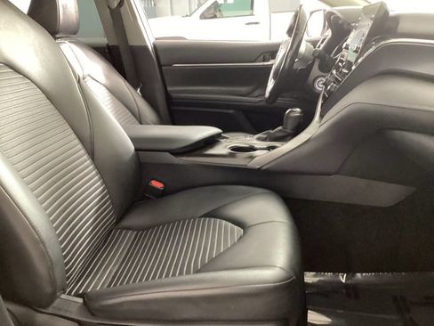 Used 2024 Toyota Camry SE FWD image 17