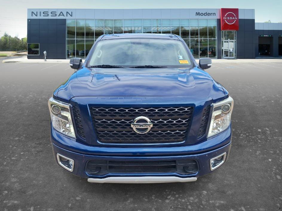 Used 2017 Nissan Titan PRO-4X AWD/4WD image 2
