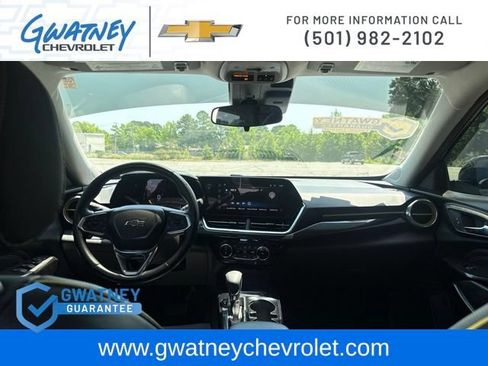 Used 2024 Chevrolet Trax ACTIV w/ Driver Confidence Package FWD image 22