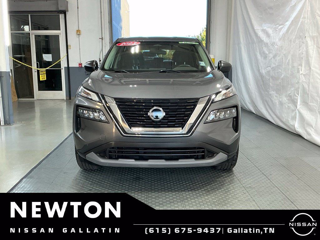 Used 2023 Nissan Rogue S FWD image 17