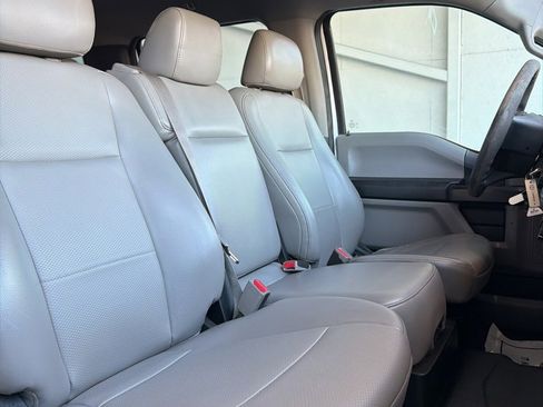 Used 2017 Ford F550 4x4 Crew Cab Super Duty w/ Power Equipment Group image 29