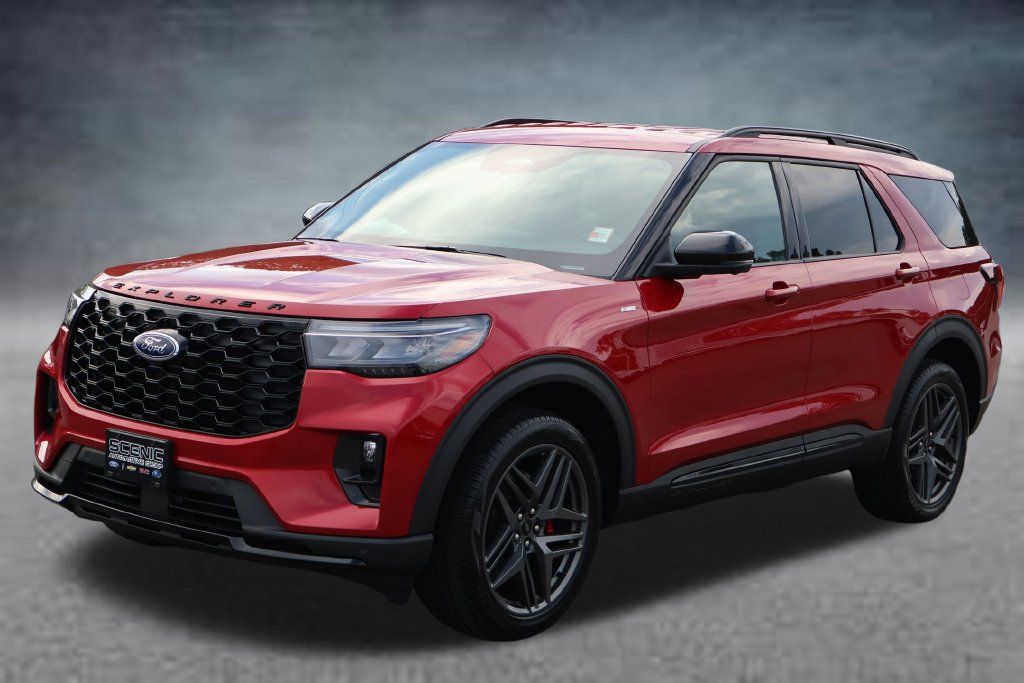 Used 2025 Ford Explorer ST-Line w/ Premium Package AWD/4WD image 29