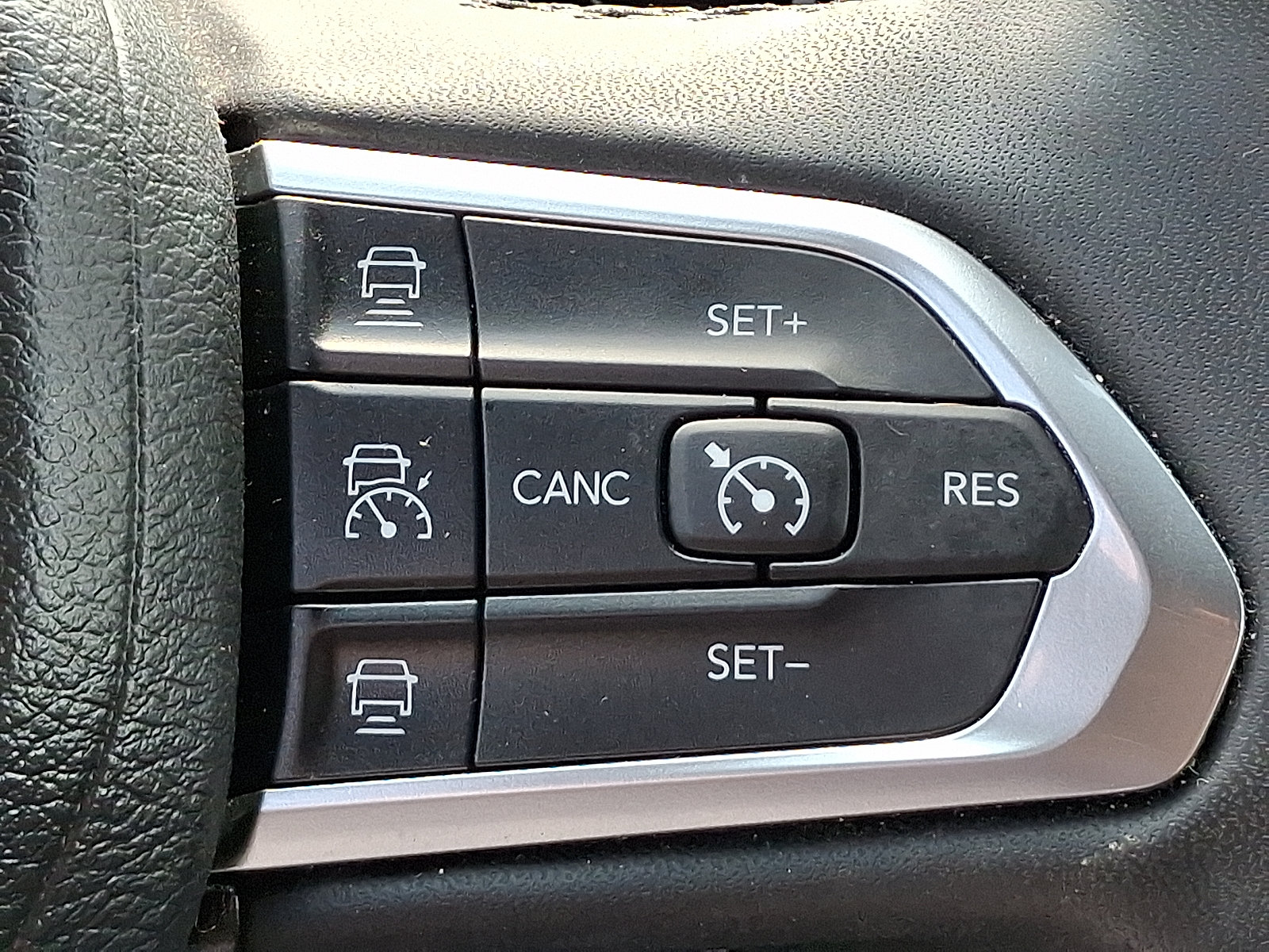 Certified 2023 Jeep Compass Limited AWD/4WD image 23