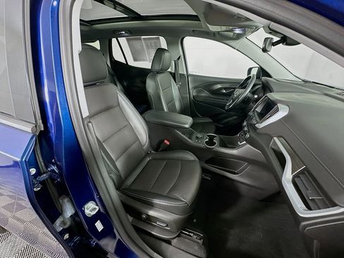 Used 2023 GMC Terrain SLT w/ Tech Package image 39