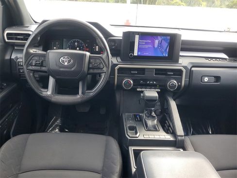 Used 2024 Toyota Tacoma SR image 8
