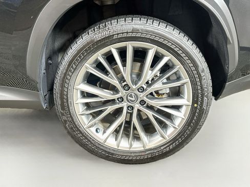 Certified 2025 Lexus NX 350h AWD w/ Accessory Package (2T) image 29
