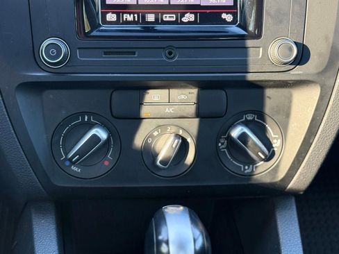 Used 2018 Volkswagen Jetta S image 48