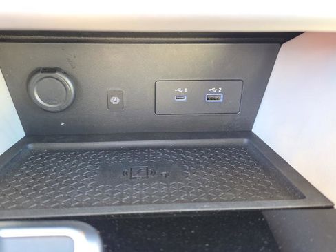 Used 2022 Nissan Pathfinder Platinum w/ Cargo Package image 28