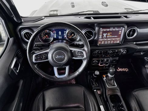 Used 2021 Jeep Wrangler Unlimited Sahara AWD/4WD image 26